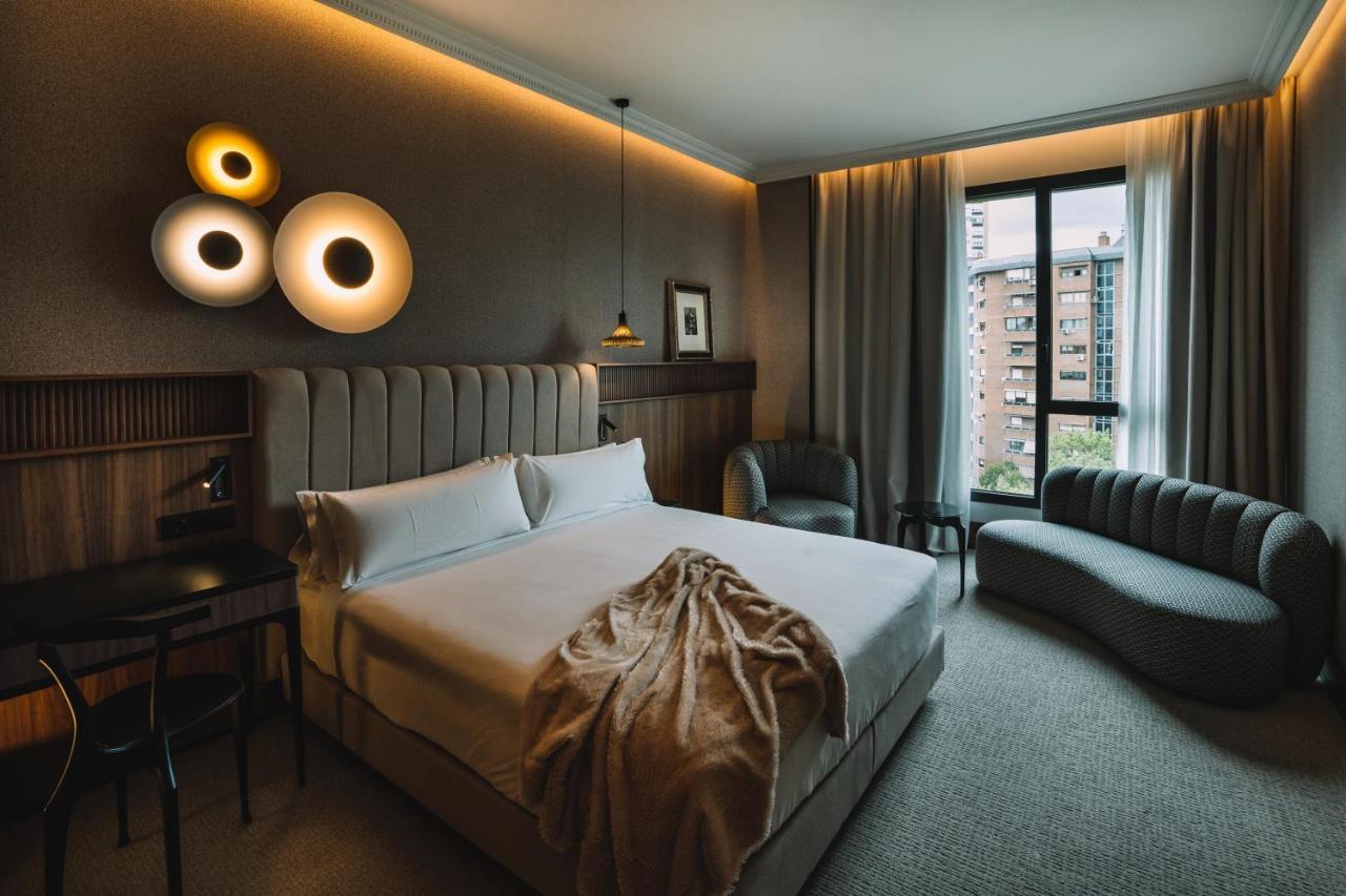 Hotel Pinar Plaza Madrid Bagian luar foto