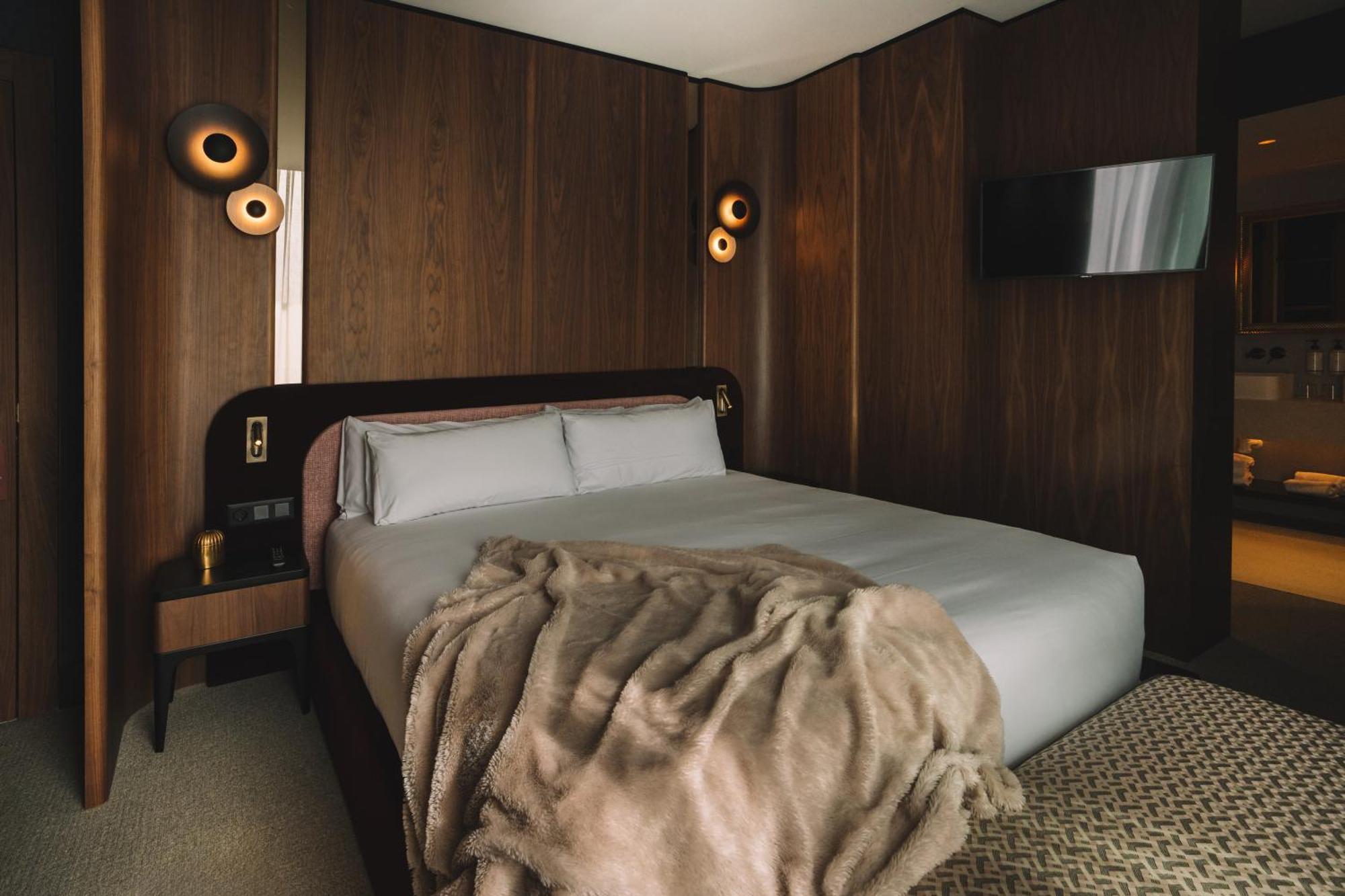 Hotel Pinar Plaza Madrid Bagian luar foto