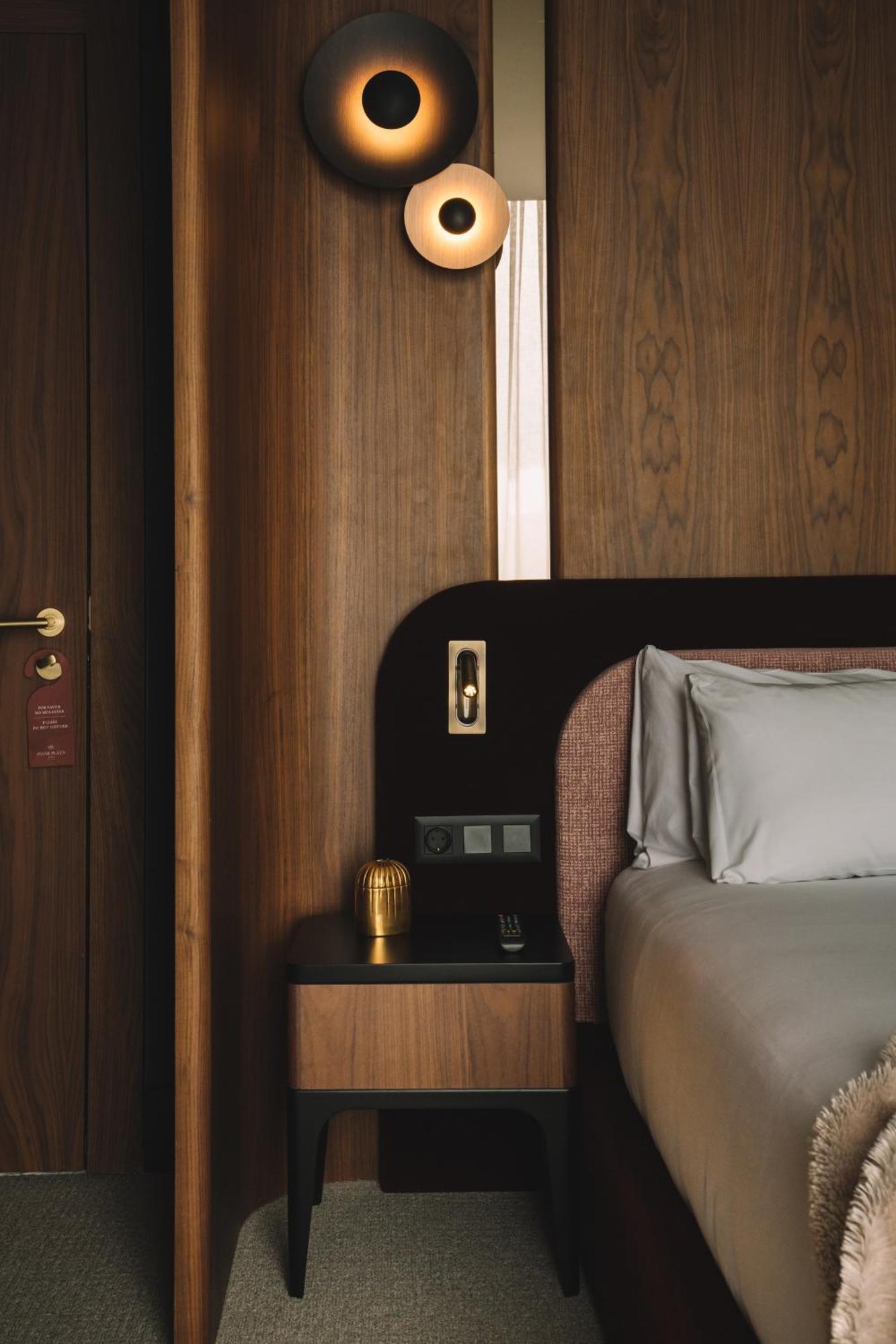 Hotel Pinar Plaza Madrid Bagian luar foto
