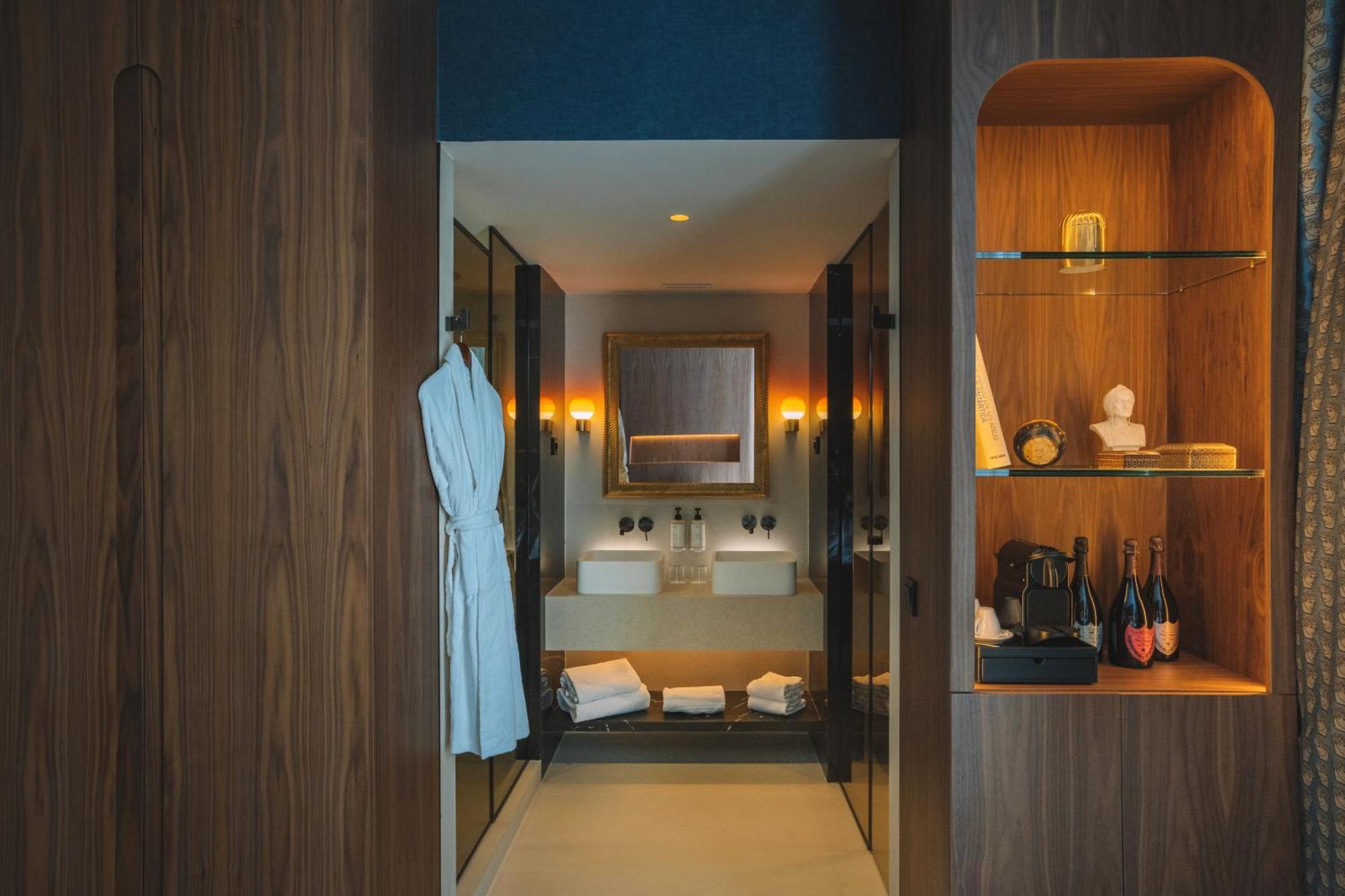 Hotel Pinar Plaza Madrid Bagian luar foto