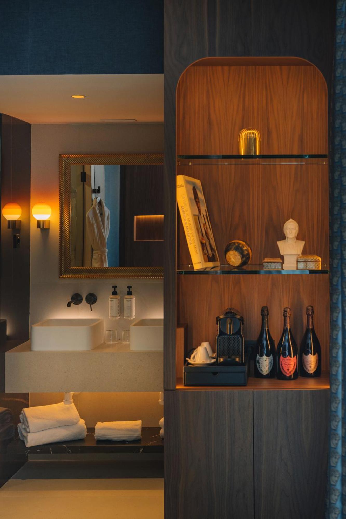 Hotel Pinar Plaza Madrid Bagian luar foto