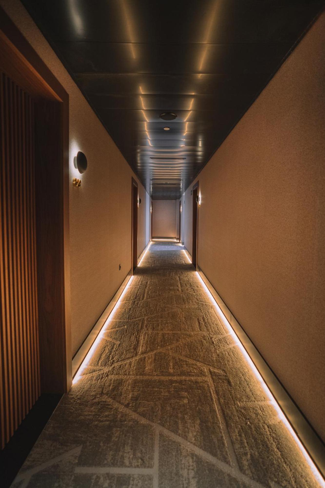 Hotel Pinar Plaza Madrid Bagian luar foto