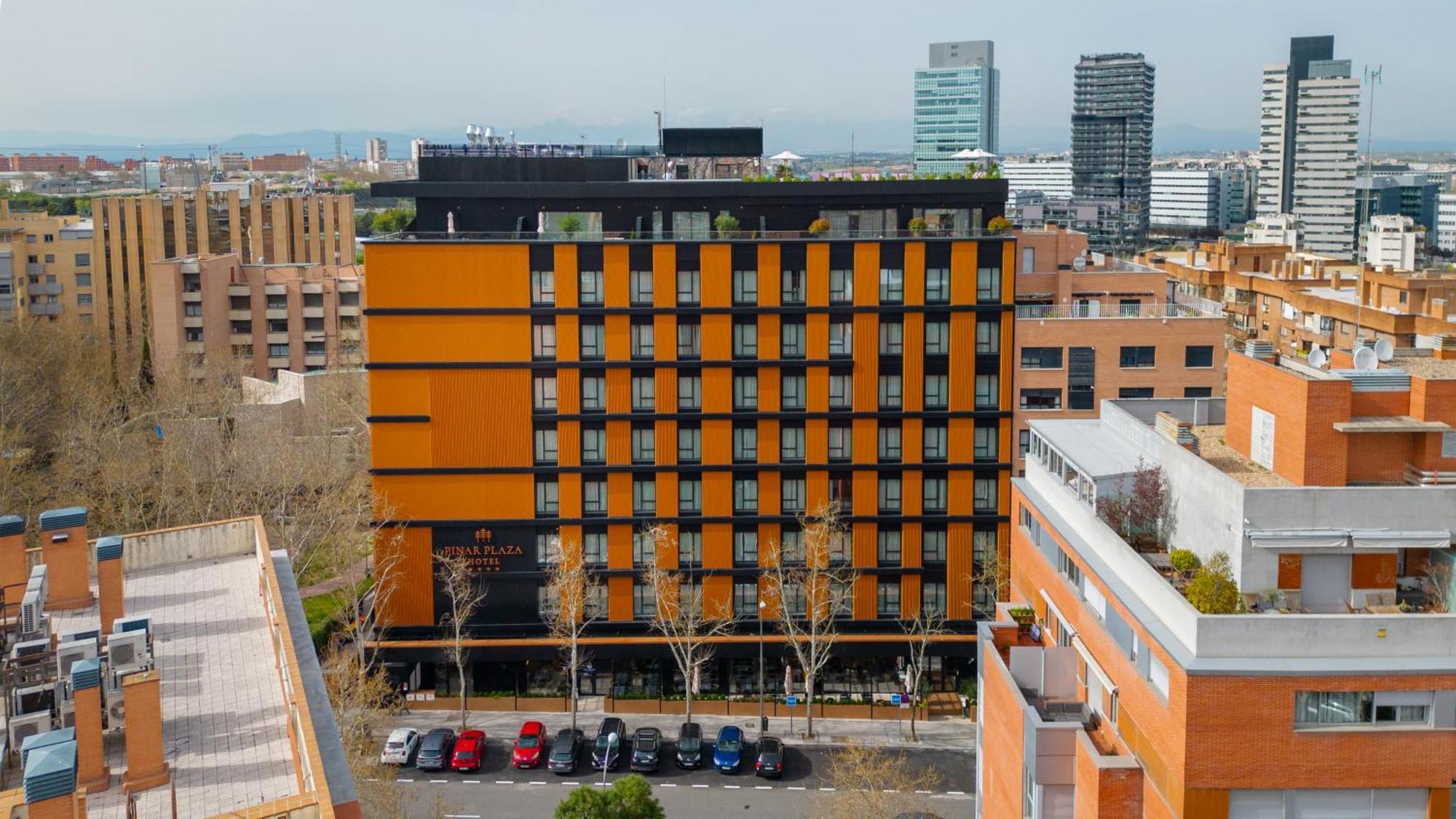 Hotel Pinar Plaza Madrid Bagian luar foto
