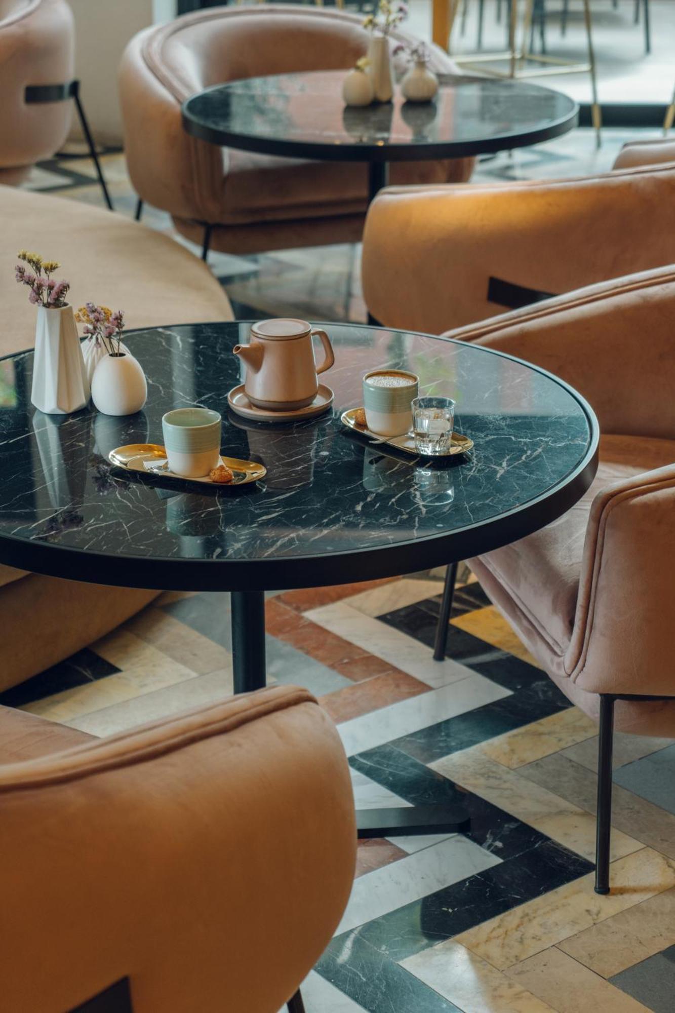 Hotel Pinar Plaza Madrid Bagian luar foto