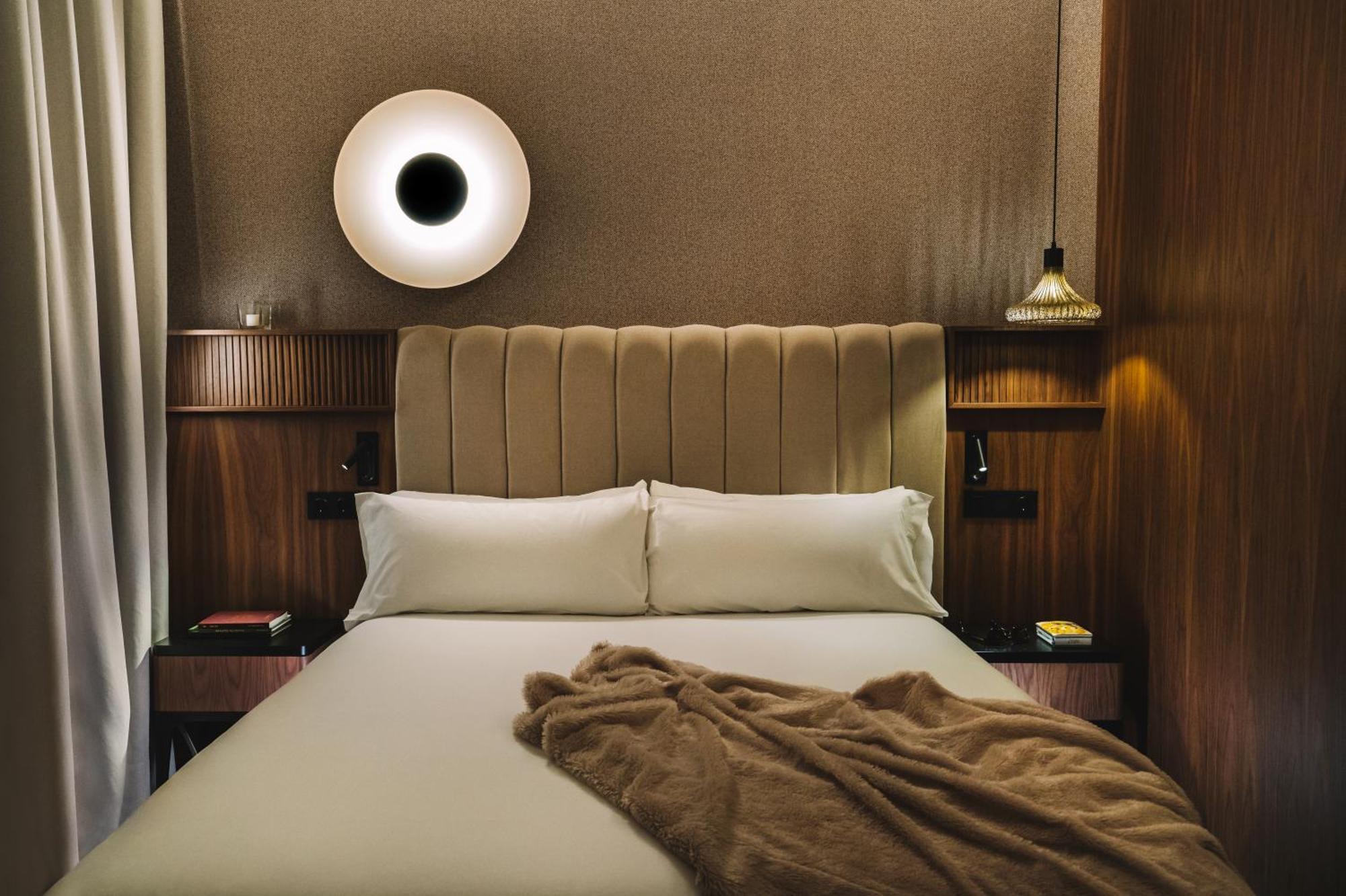 Hotel Pinar Plaza Madrid Bagian luar foto
